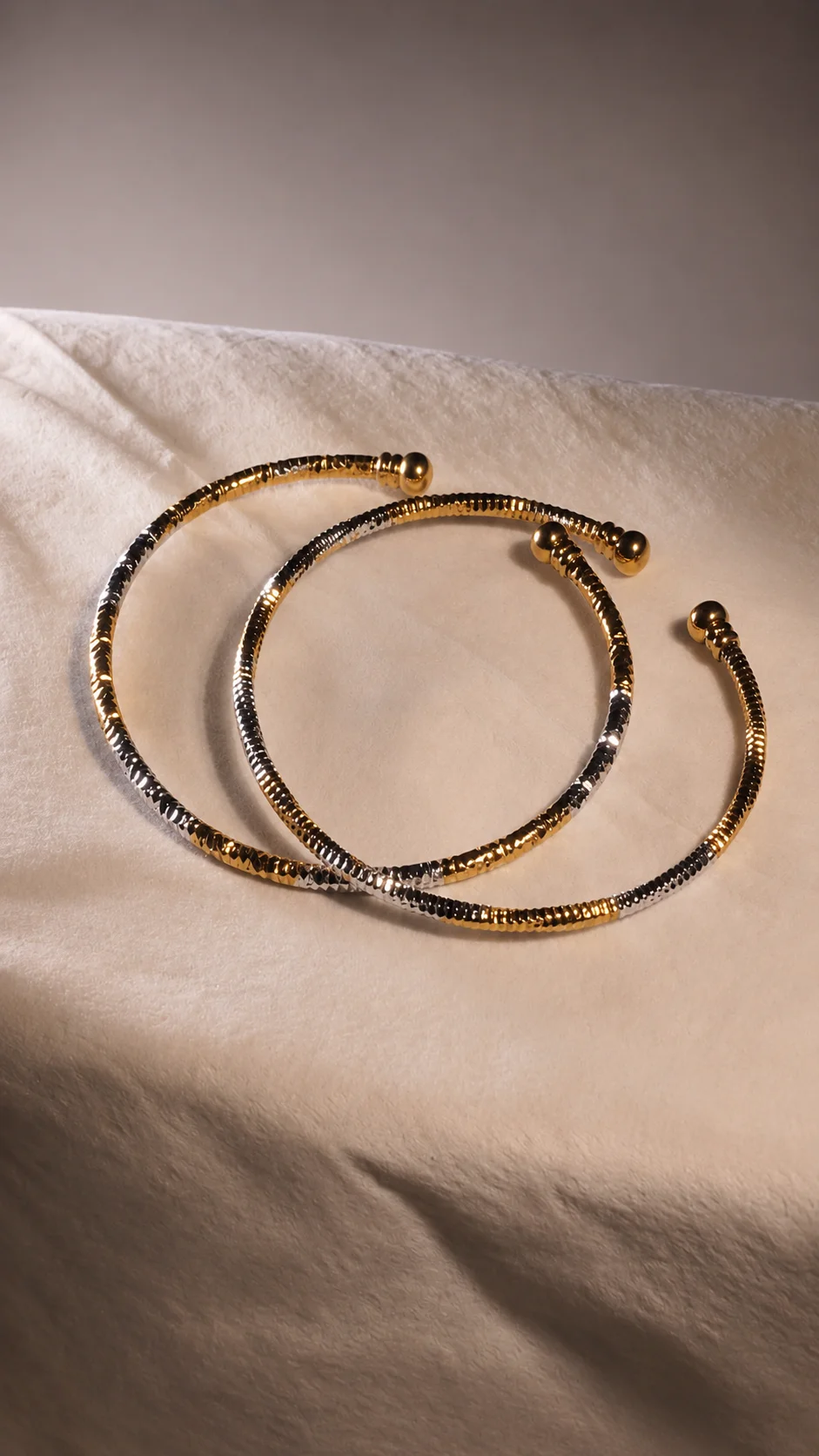 Floral Aura Bangle